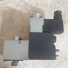 Load image into Gallery viewer, HAWE Proportional Reducing Valve PMVP4-44/G24 PMVP4-43/G24 PMVP4-42/G24 PMVP4-41/G24