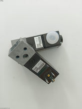 Load image into Gallery viewer, Germany 0820005151 1827414004 AVENTICS new original solenoid valve
