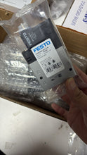 Load image into Gallery viewer, Festo valve CPE18-M1H-3GLS-1/4 pneumatic valve Festo
