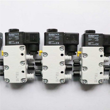 Load image into Gallery viewer, Germany 5727400220 AVENTICS two-position five-way reversing valve direction valve
