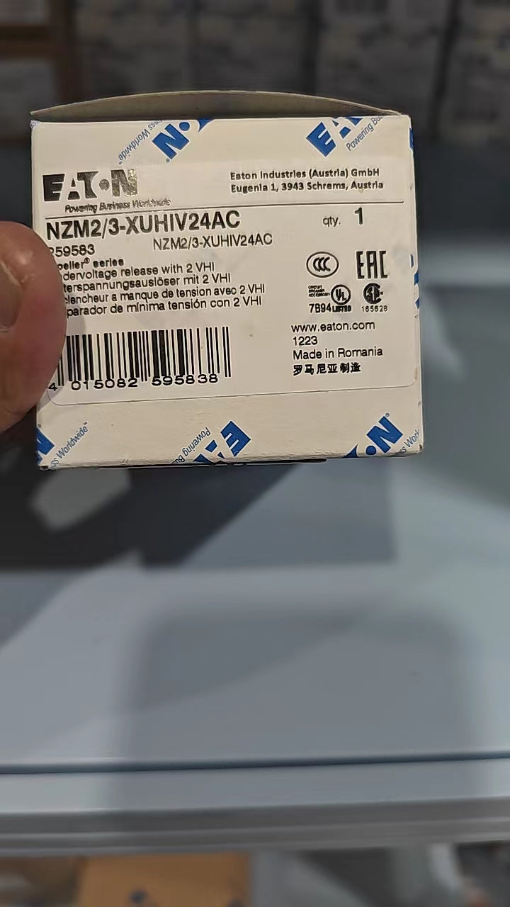 Eaton NZM2/3-XUHIV 24AC DC24V 110-130V