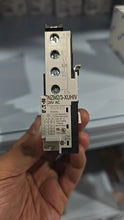 Load image into Gallery viewer, Eaton NZM2/3-XUHIV 24AC DC24V 110-130V
