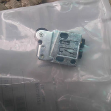 Load image into Gallery viewer, Original American Parker mechanical valve PXC-M12· Flour mill accessories roller valve Mill travel valve PXC-M121 PXC-M131 PXC-M221
