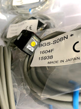 Load image into Gallery viewer, Japan OPTEX photoelectric switch BGS-S08N S08P BGS-ZL10N ZL30NBGS-Z30N
