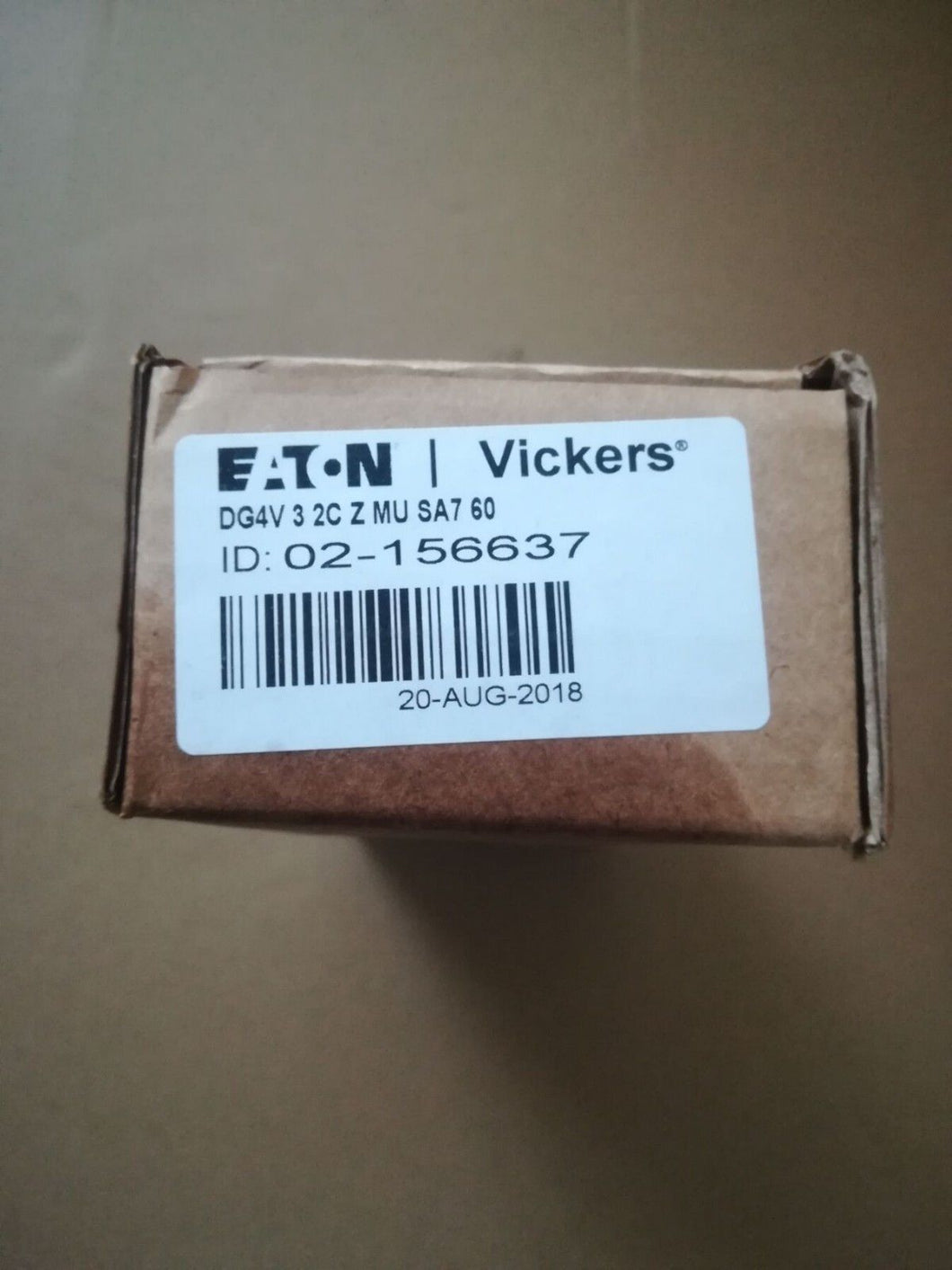 02-156637 DG4V-3-2C-Z-M-U-SA7-60 NEW  vickers VALVE vickers