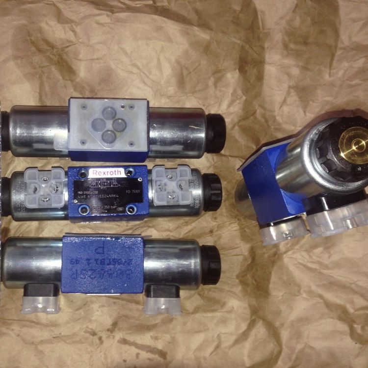 4WE6J62/EG24N9K4 r900561288 new rexroth valve 4WE6J6X/EG24N9K4